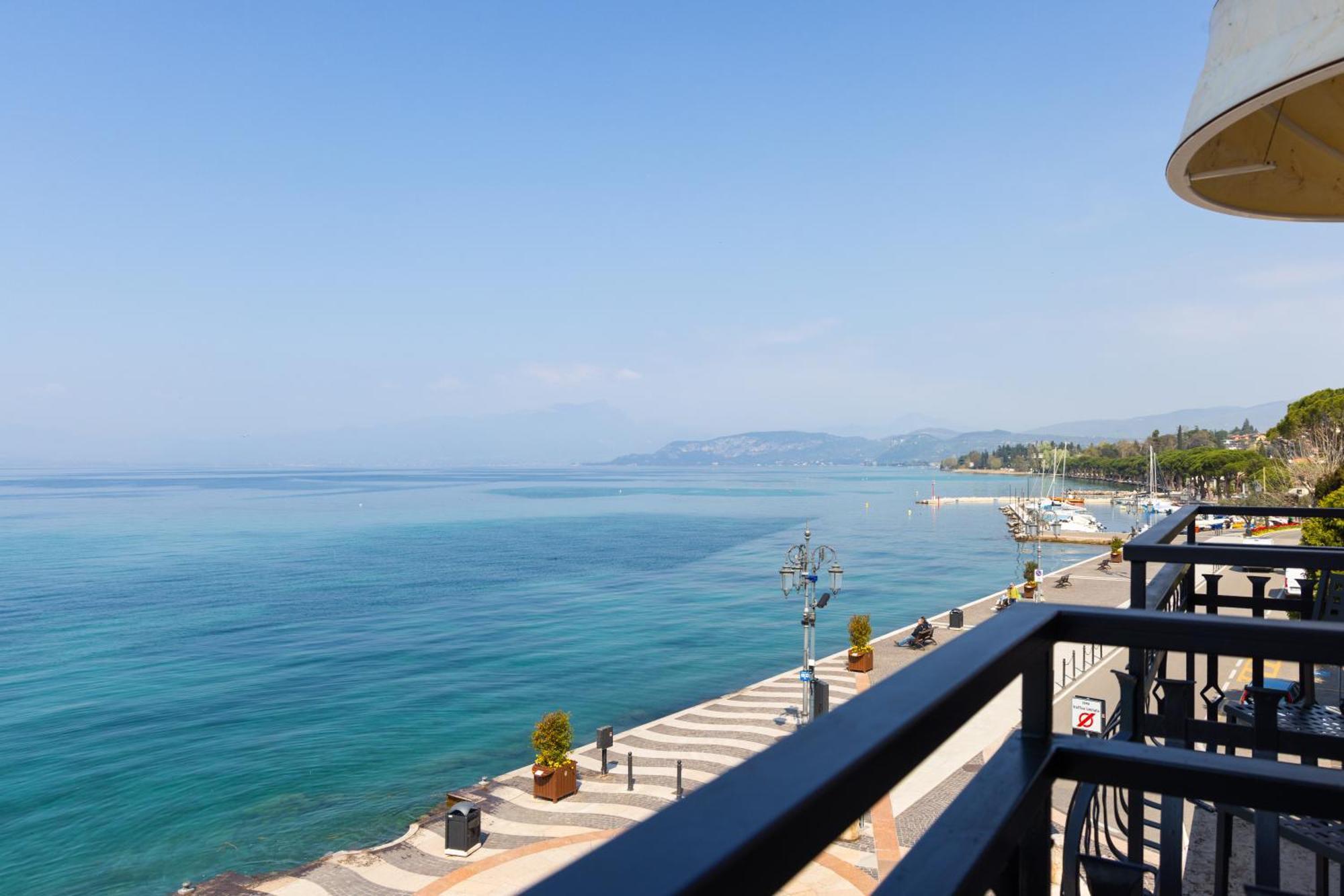 La Vista Postcard Hotel Lazise Exterior photo