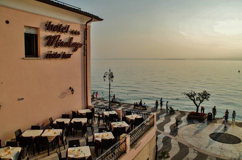 La Vista Postcard Hotel Lazise Room photo